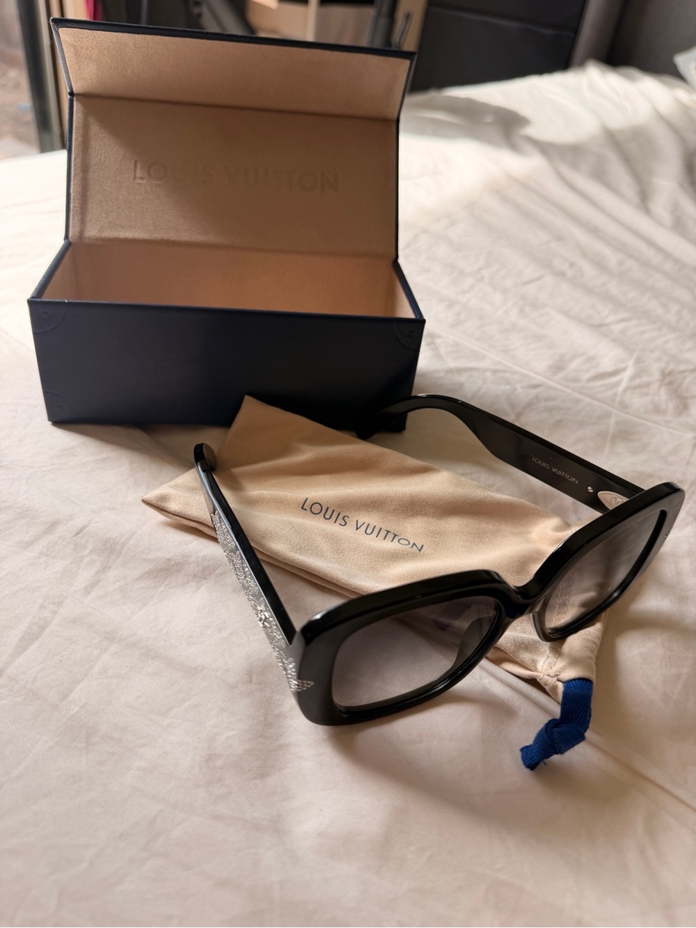 Louis Vuitton Black Oversized Cat-Eye Sunglasses with Silver Temple Accents